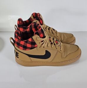 Nike Court Borough PremiumTan Flannel Size 7